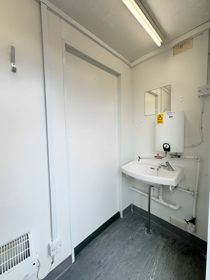 12 x 9ft Anti Vandal 2 + 1 Toilet Block image 9