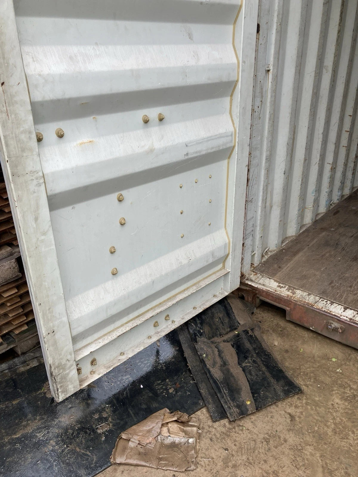 Used 40ft High Cube Shipping Container image 2