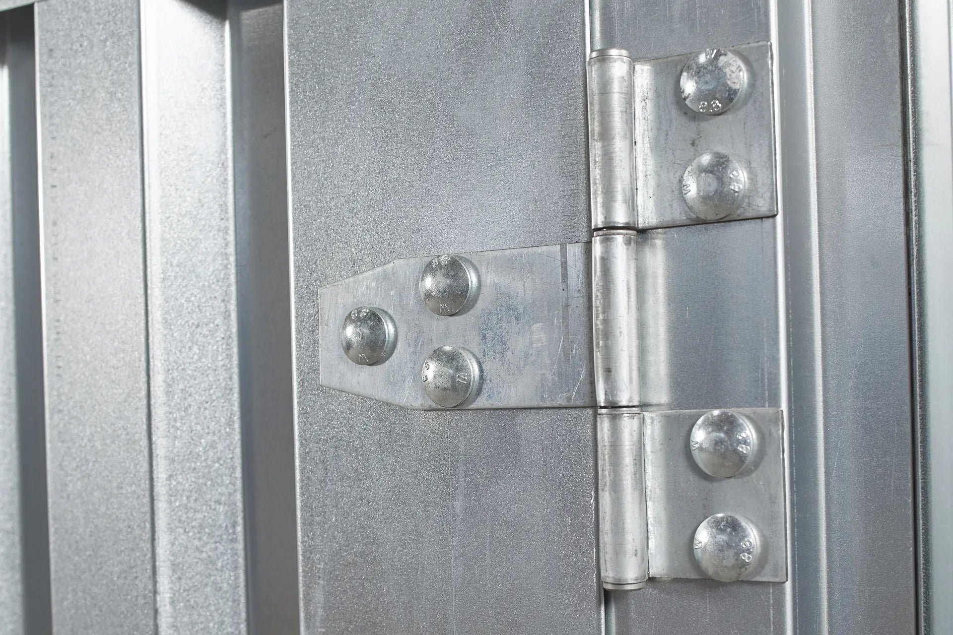 (2m) Flat Pack Metal Store image 4