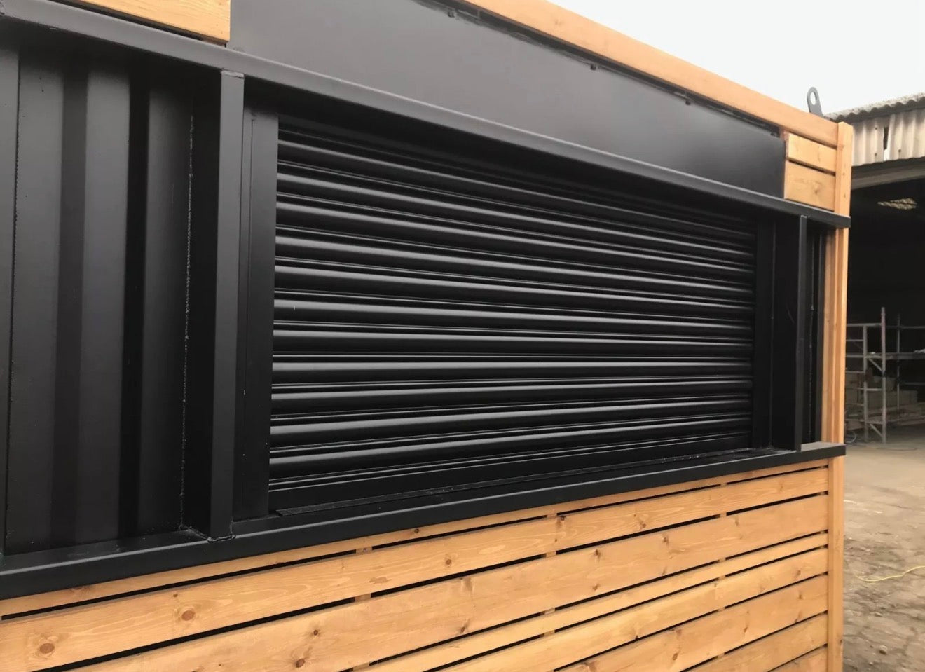 10ft Portable Container Office / Coffee Shop – Modern Prefab Workspace or Café Pod