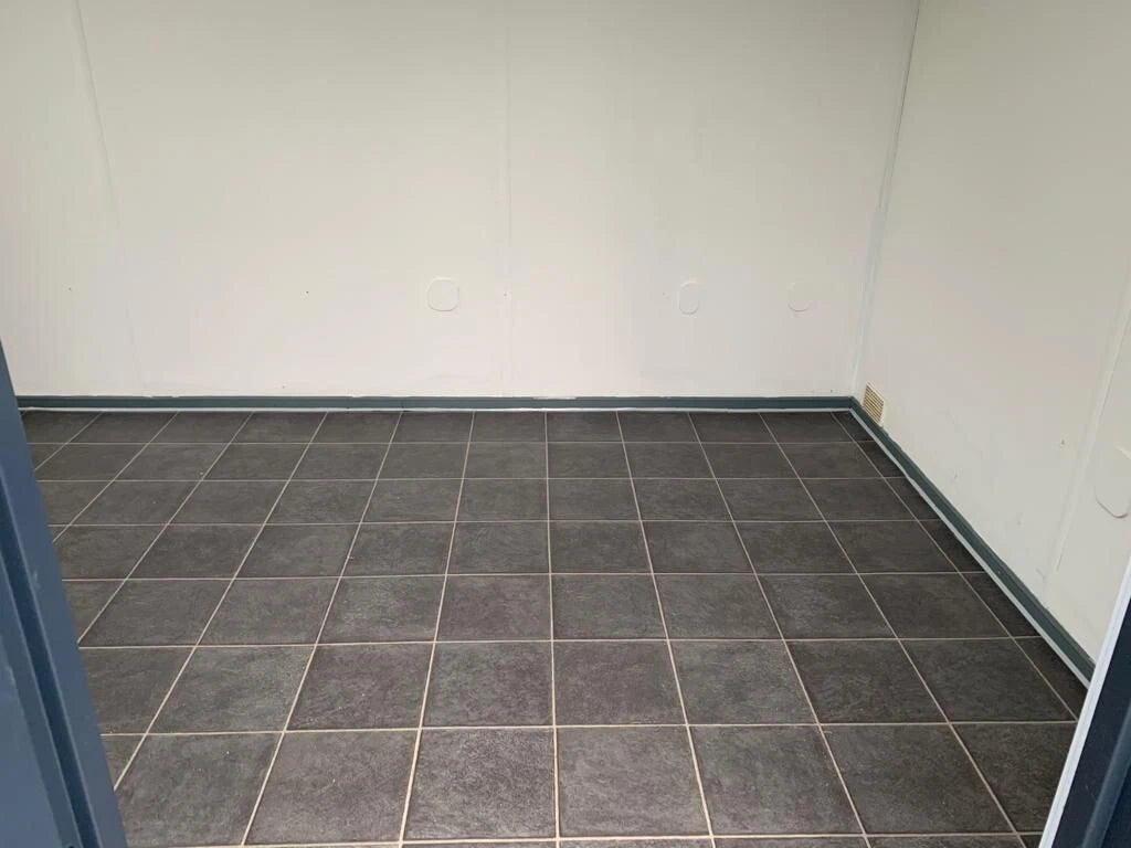 12FT X 8FT OPEN PLAN OFFICE image 6