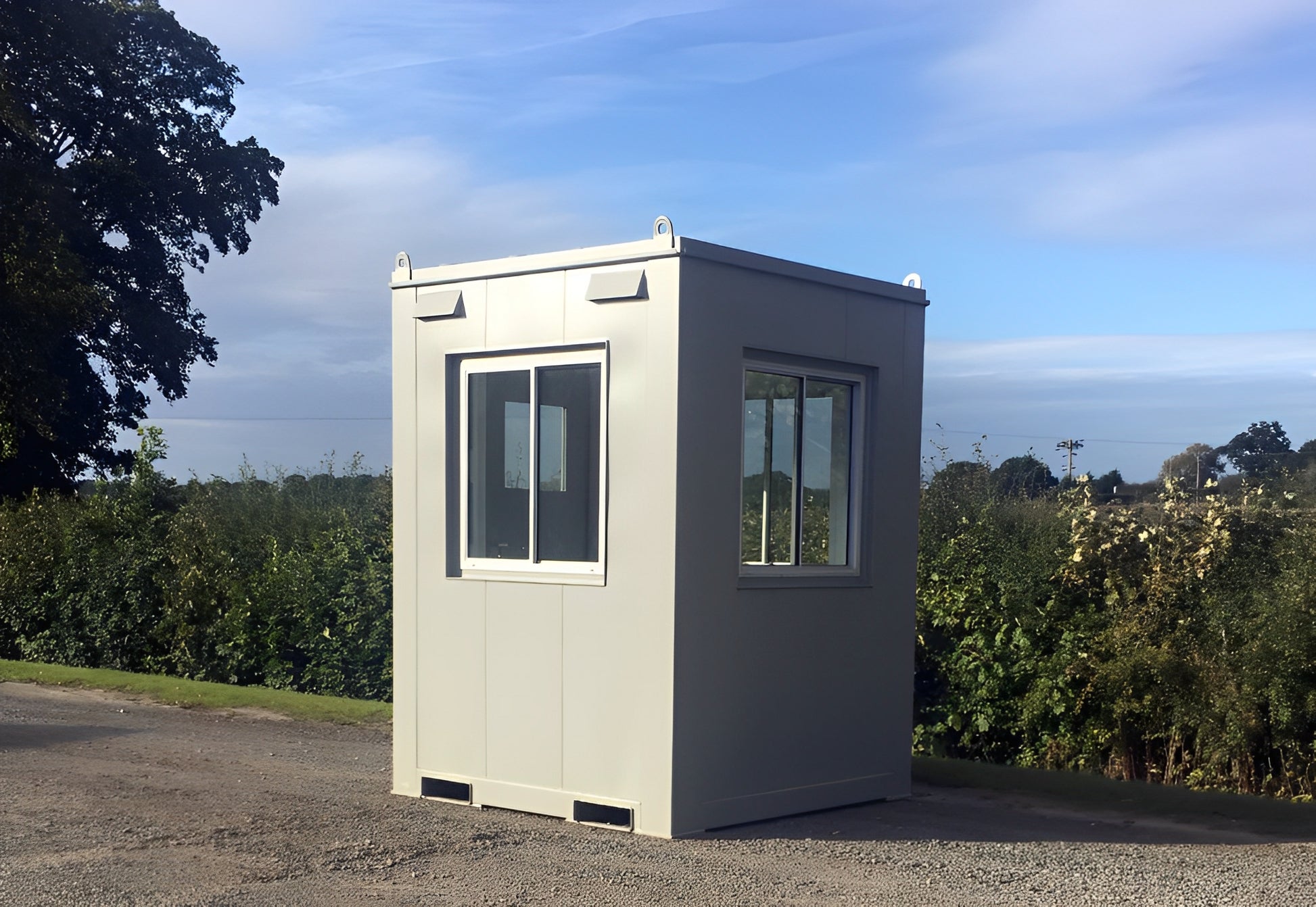 6Ft x 6Ft Single Guard Hut image 1