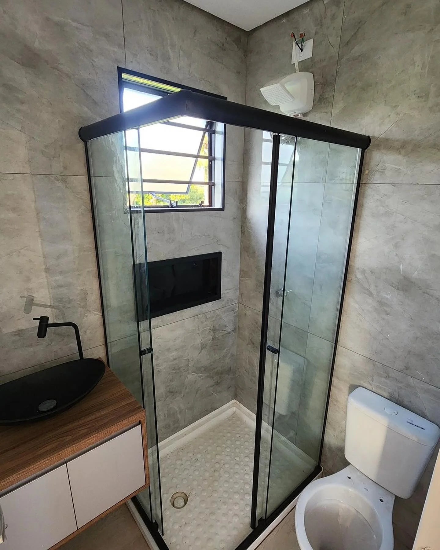 Custom 20ft Shipping Container Home With Water Tank image 3