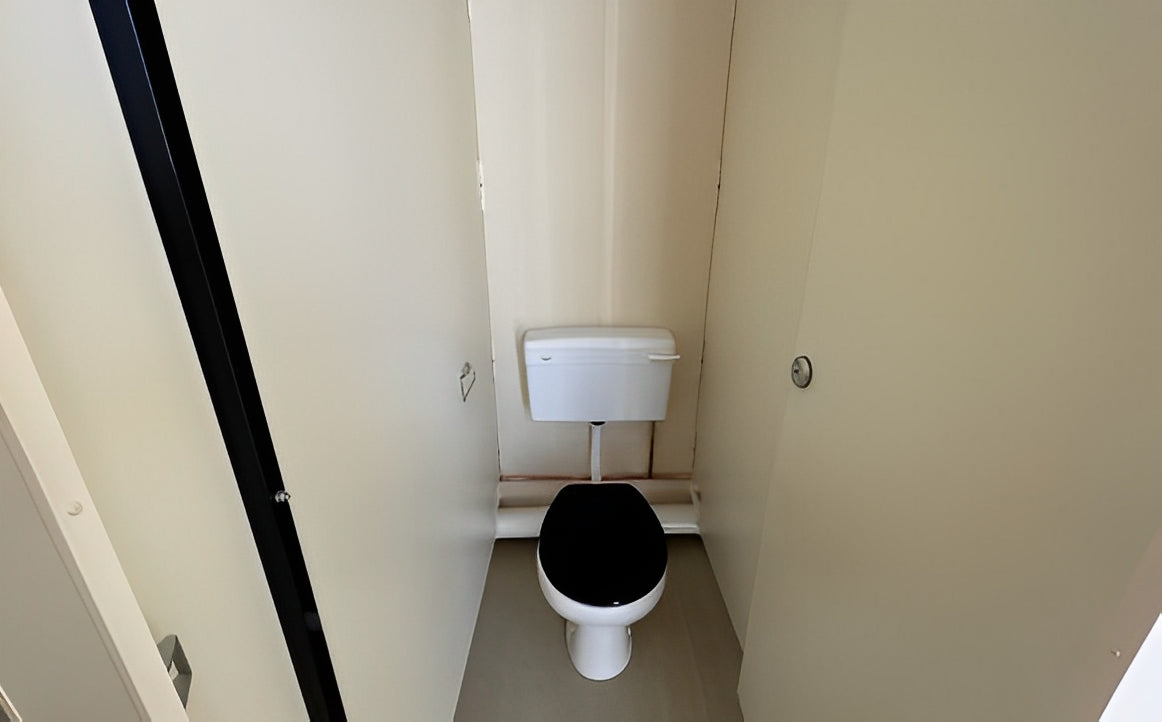 12Ft x 9Ft 2+1 Jackleg Toilet Cabin image 5
