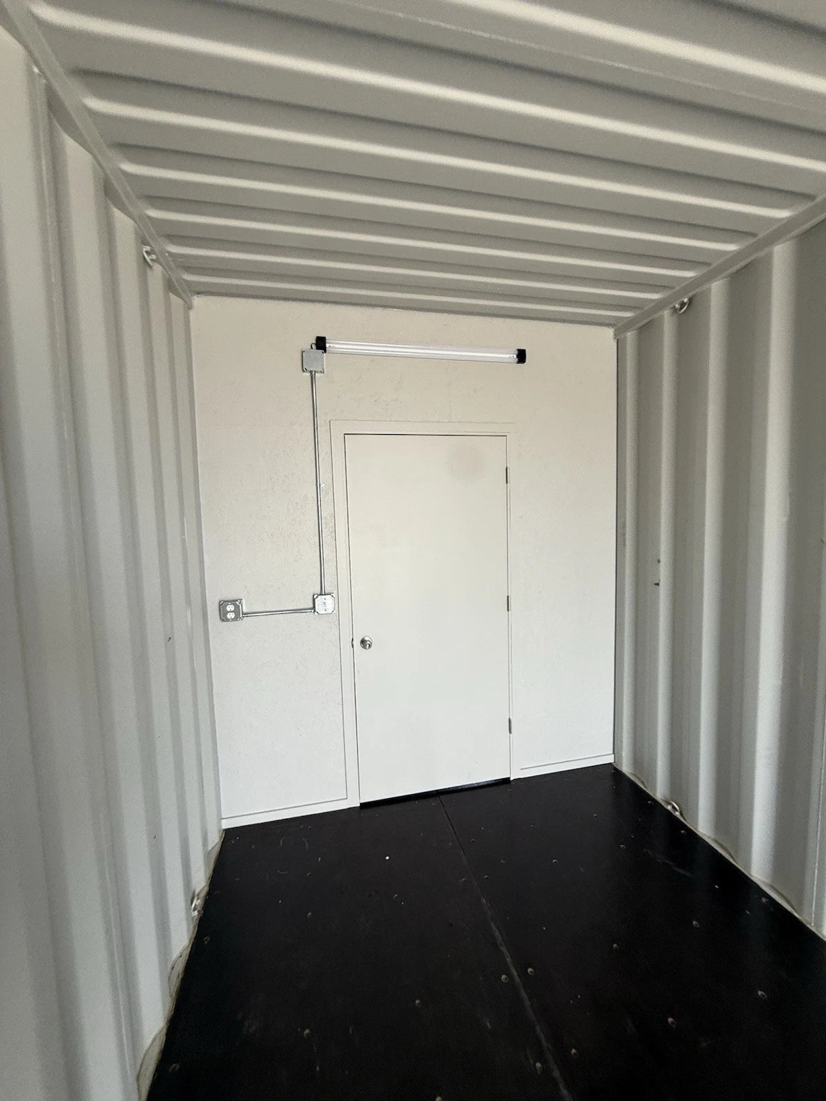 40ft New Slate Gray Shipping Container Office For Commercial Use Spray Foam image 7