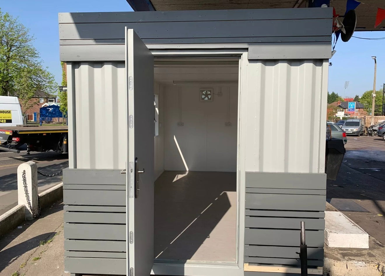 16ft x 8ft shipping container - street food/coffee shop/food