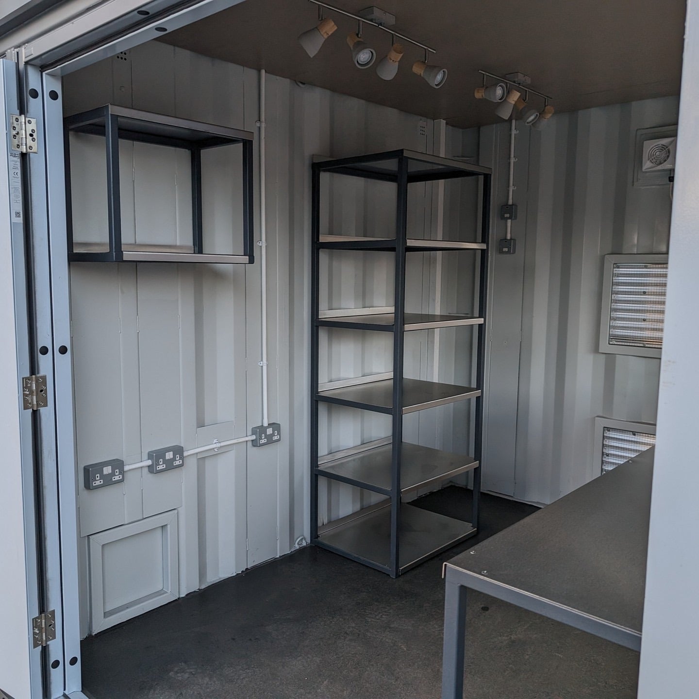 10Ft Customized Container Stylish Pop-Up Bar image 3