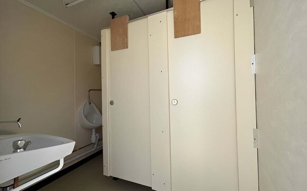12Ft x 9Ft 2+1 Jackleg Toilet Cabin image 2