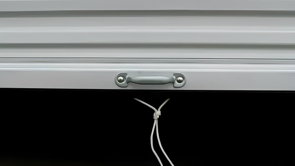 24ft Storage Container With Roll-Up Door image 5