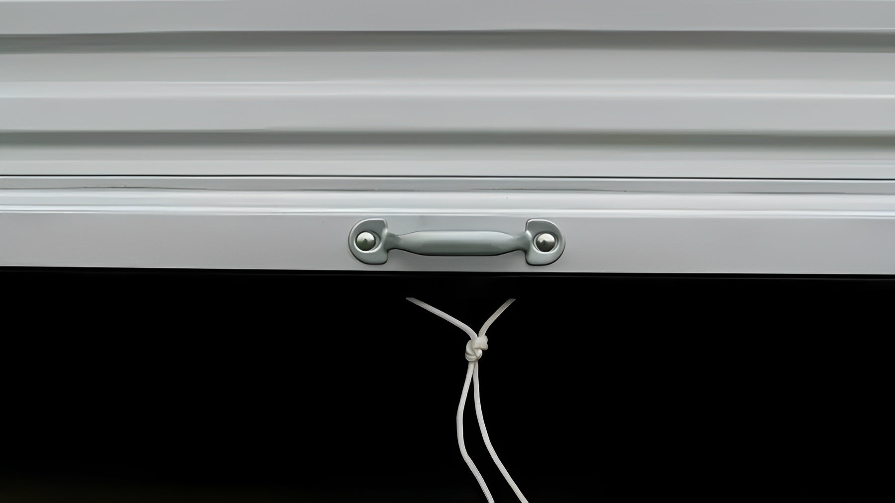 24ft Storage Container With Roll-Up Door image 5
