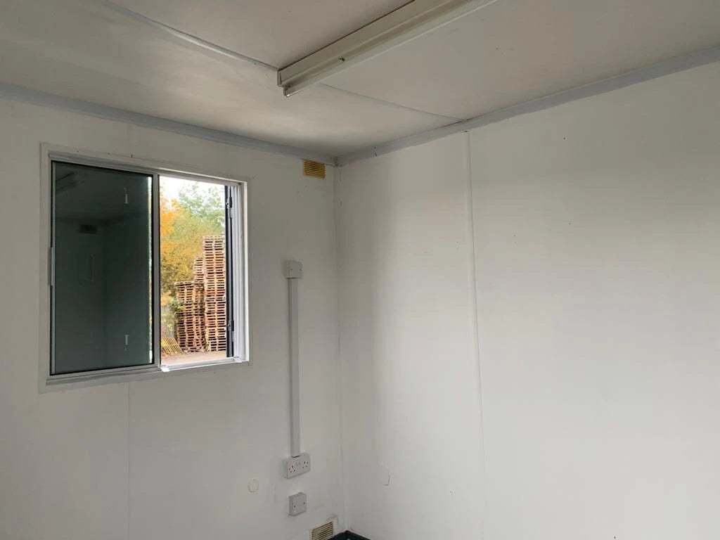 12FT X 8FT OPEN PLAN OFFICE image 3
