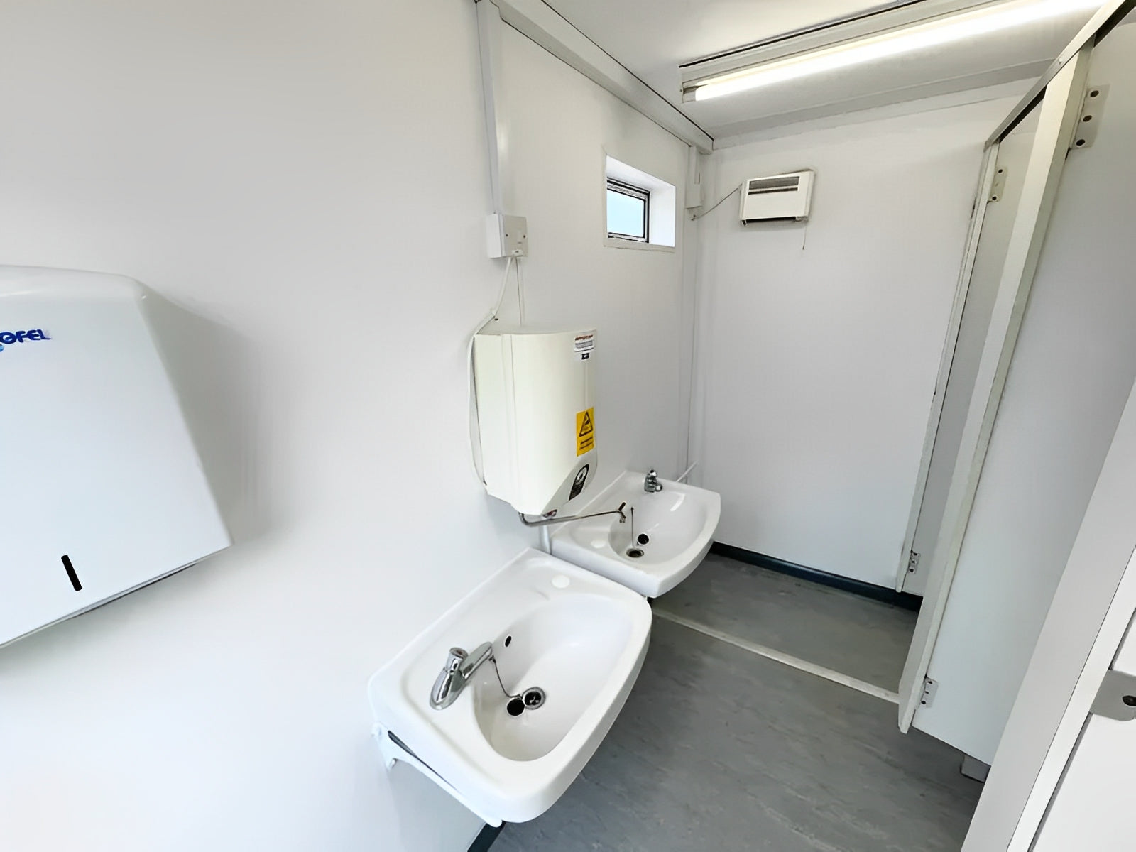 12 x 9ft Anti Vandal 2 + 1 Toilet Block image 7