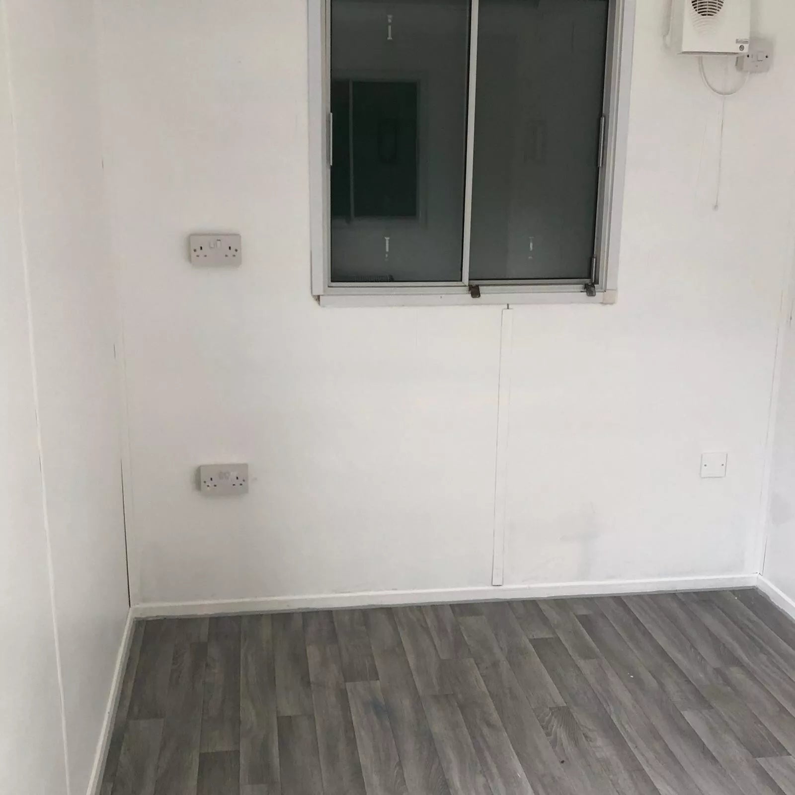 12FT X 8FT OFFICE/CANTEEN SHIPPING CONTAINER image 8