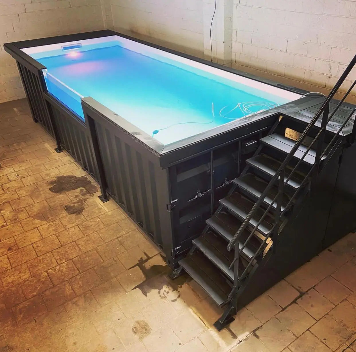 20Ft Container Swimming Pools image 8