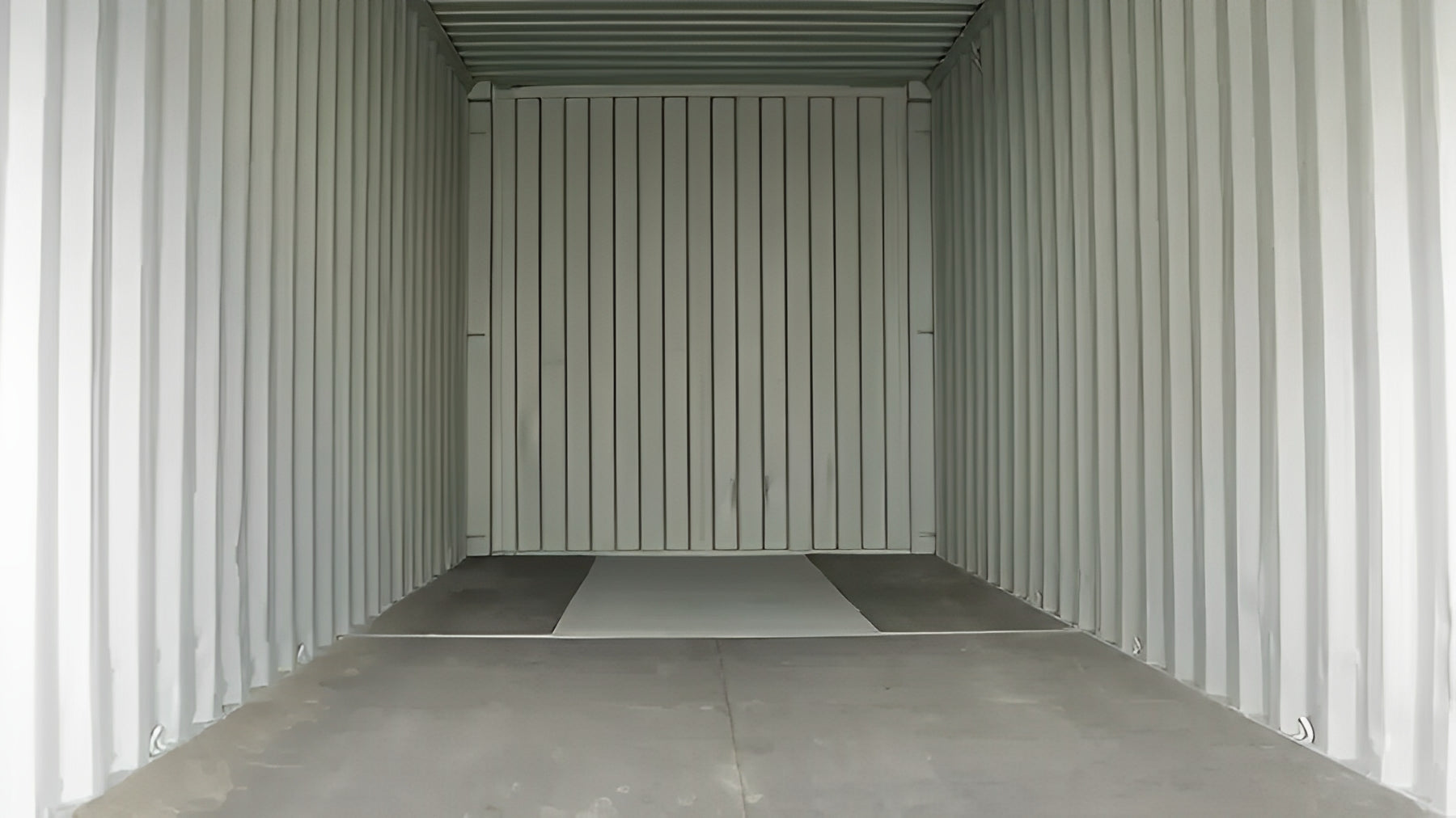 24ft Storage Container With Roll-Up Door image 3