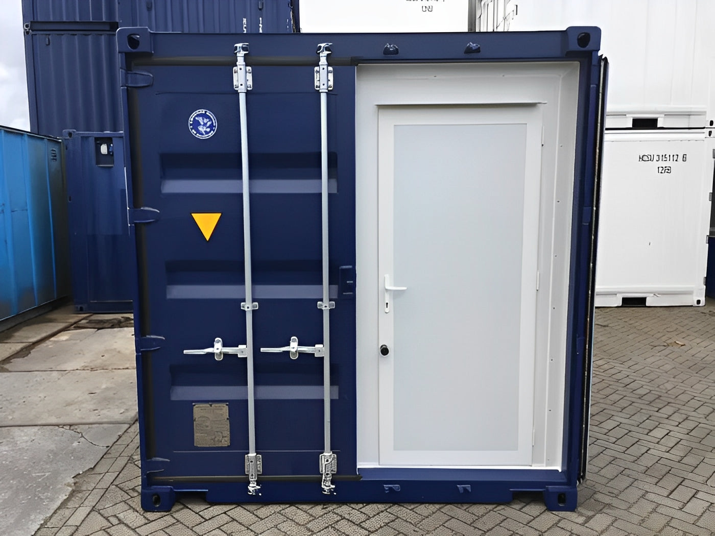 10ft Accommodation Container image 0
