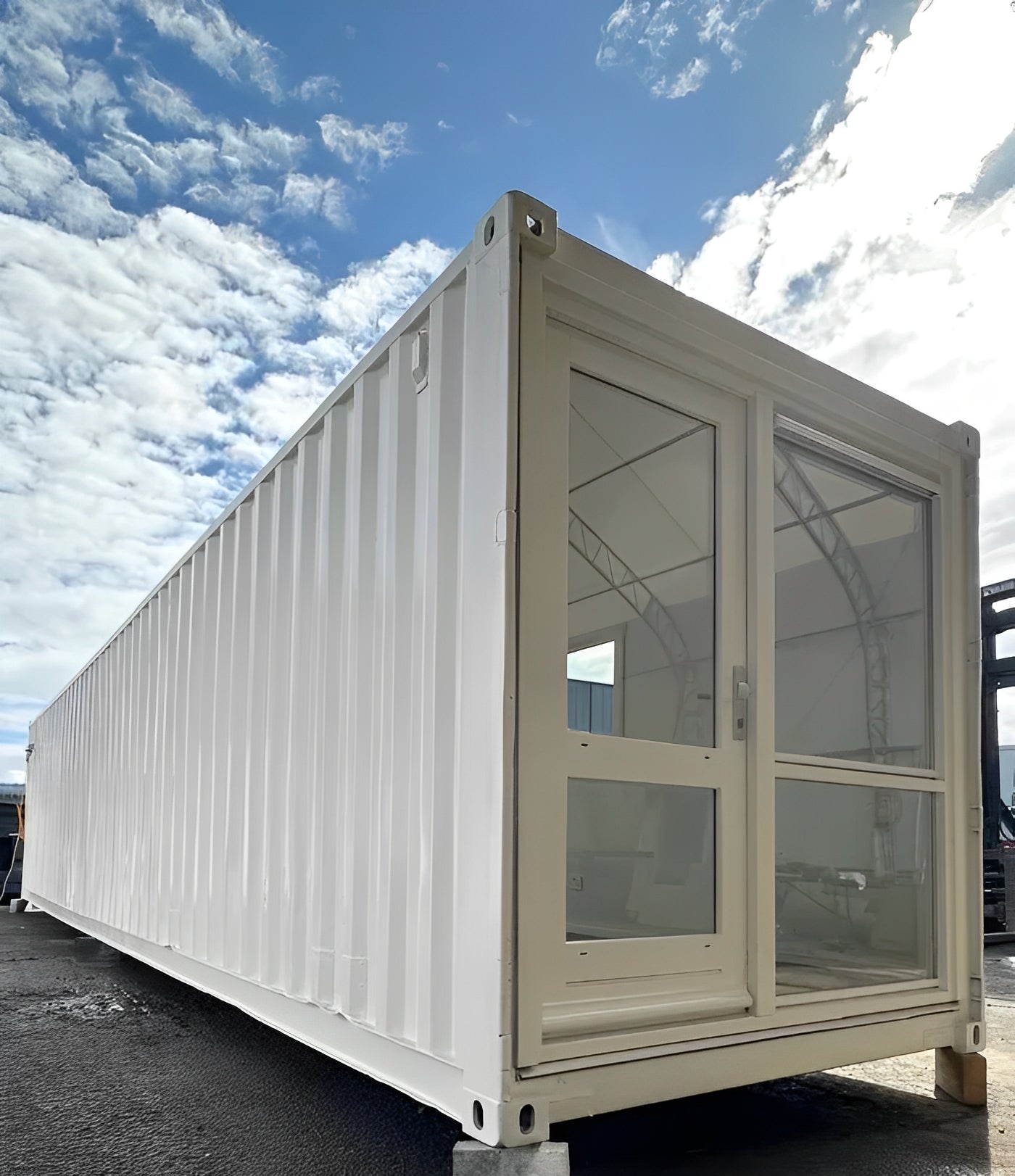 Converted 40ft Shipping Container | Open Plan Office | Portable Container Building image 4