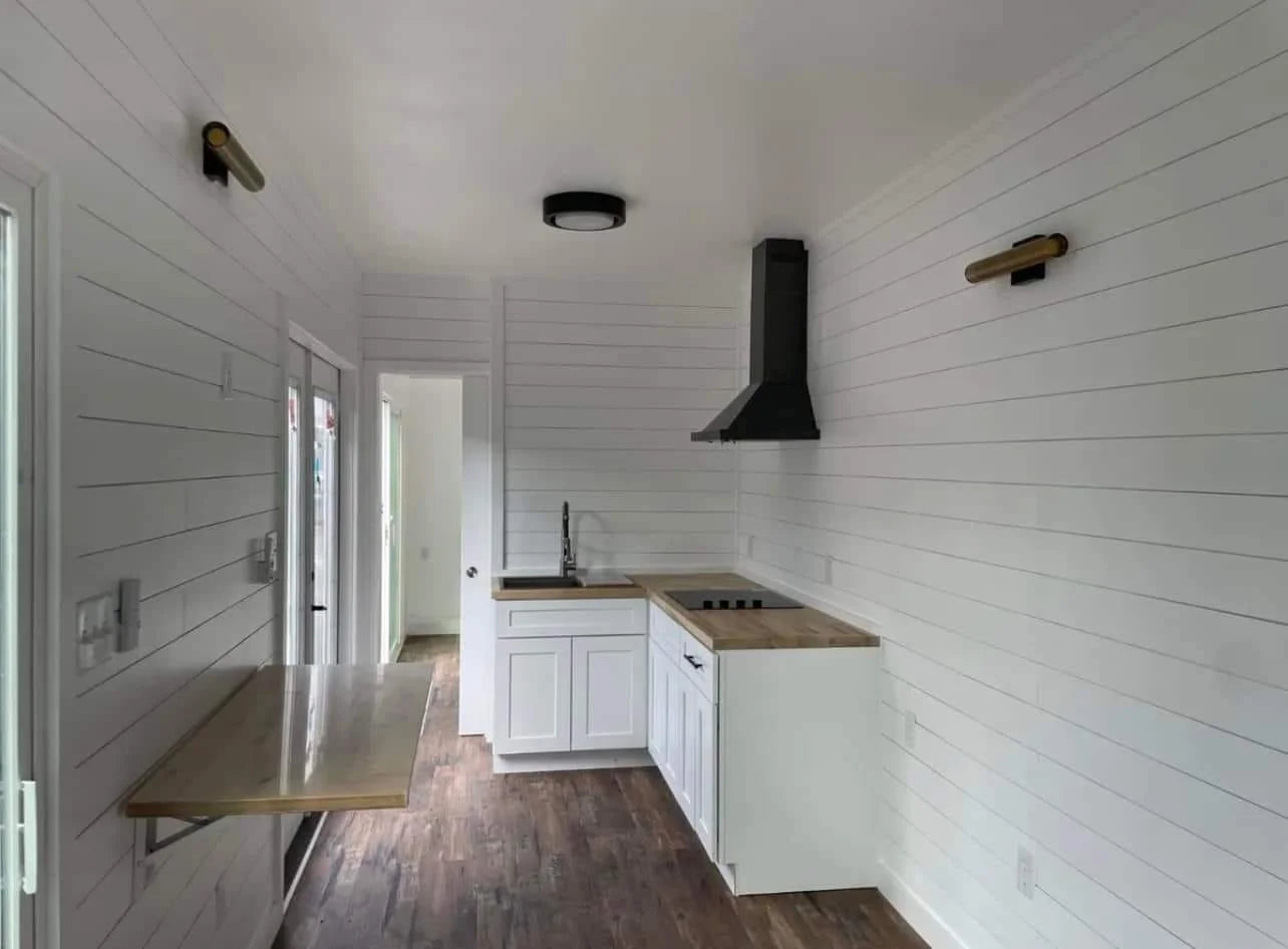 Customized 40ft Shipping Container Made into Luxurious 1 Bedroom
