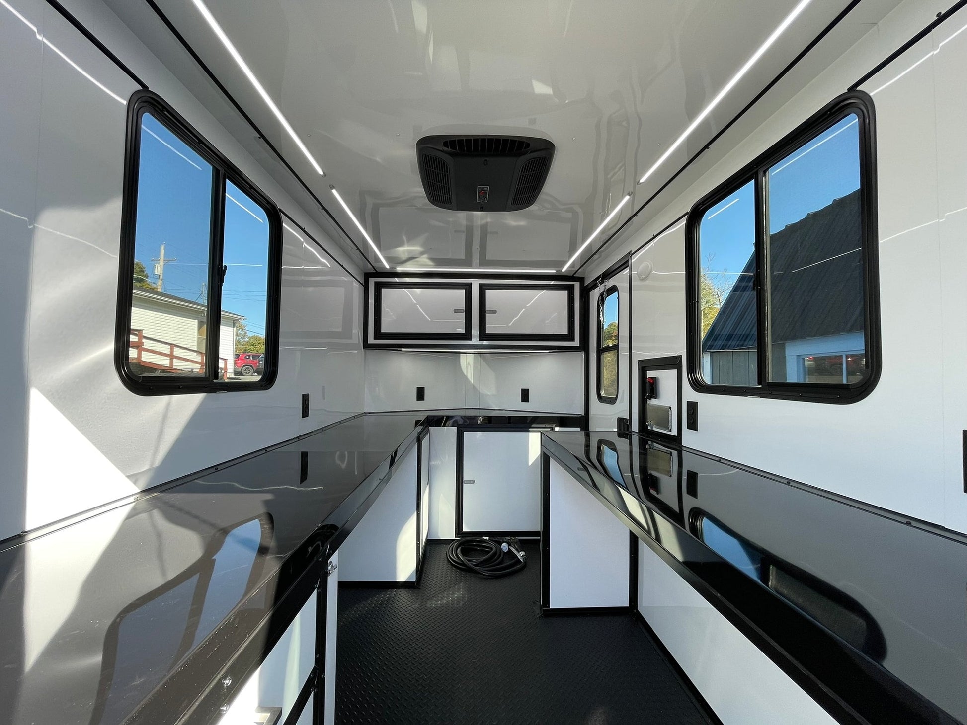 Mobile fiber optic splicing workstation with storage