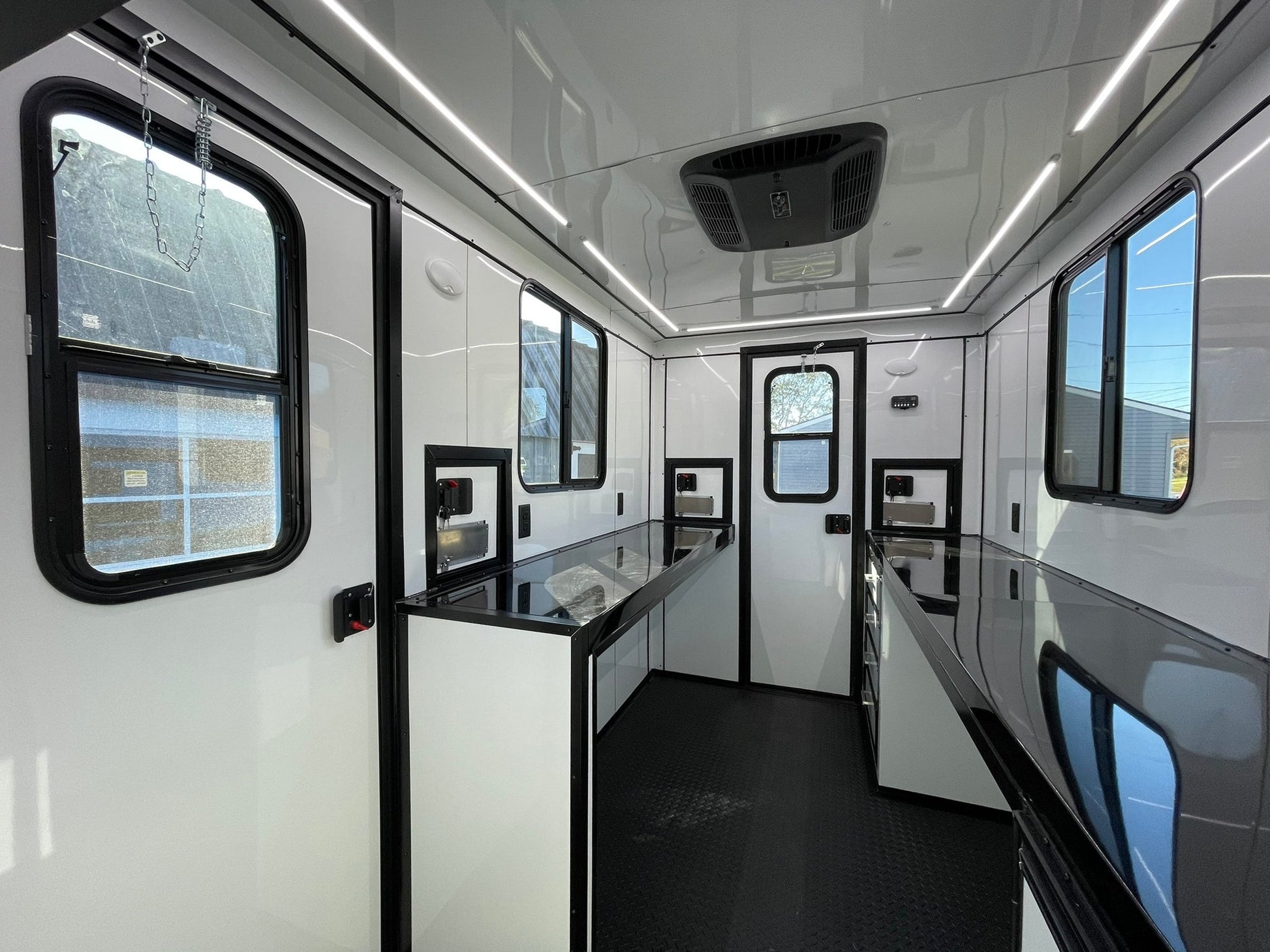 Mobile fiber optic splicing workstation with storage