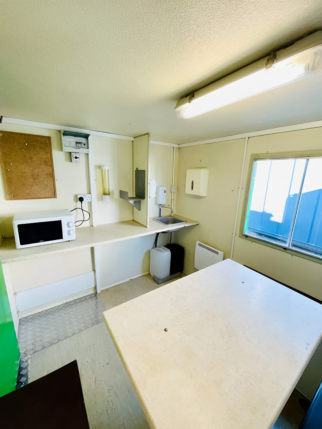 12 x 7.5ft Towable Mobile Welfare Unit With Diesel Generator image 7