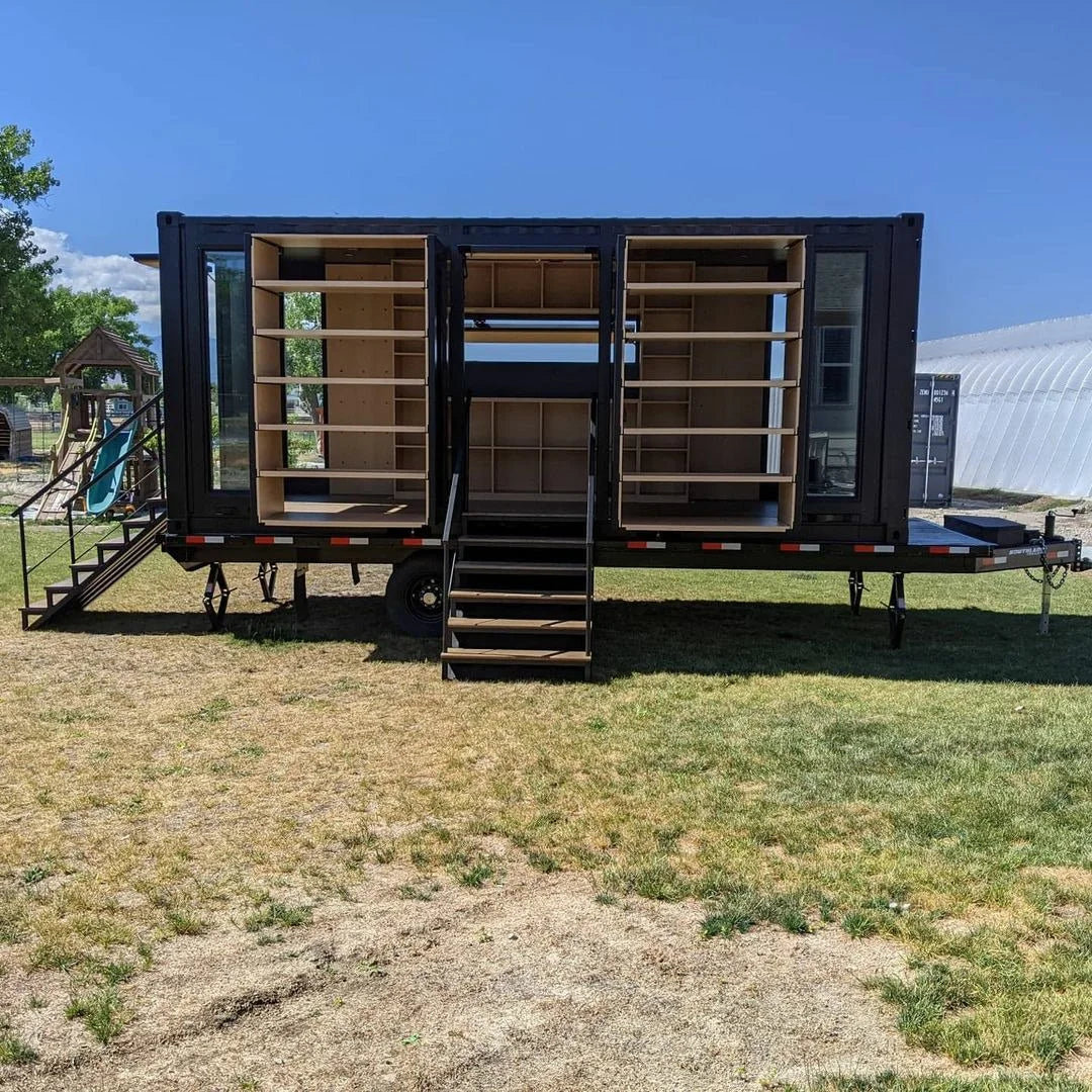 Custom 20ft Shipping Shopping Container on Wheels image 2