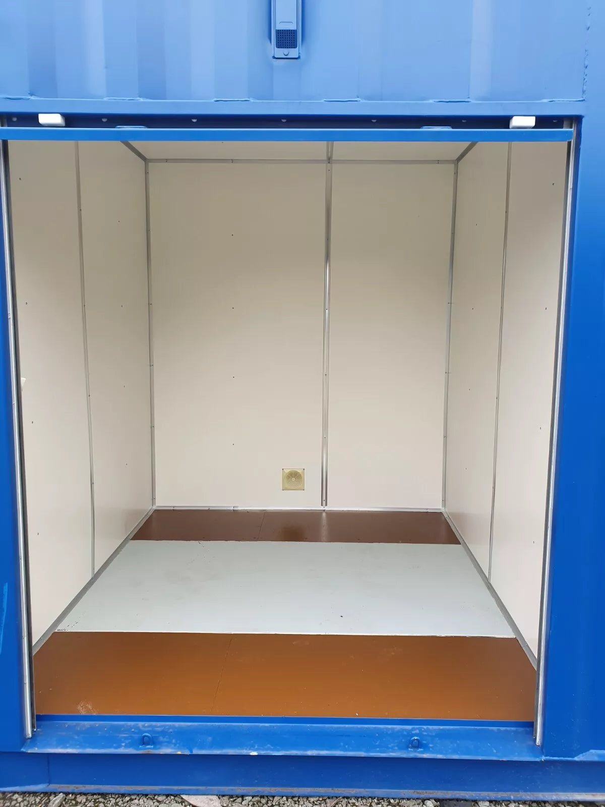 40ft Containers as Self Storage Rooms – Insulated – Ply Lined – Premium image 6
