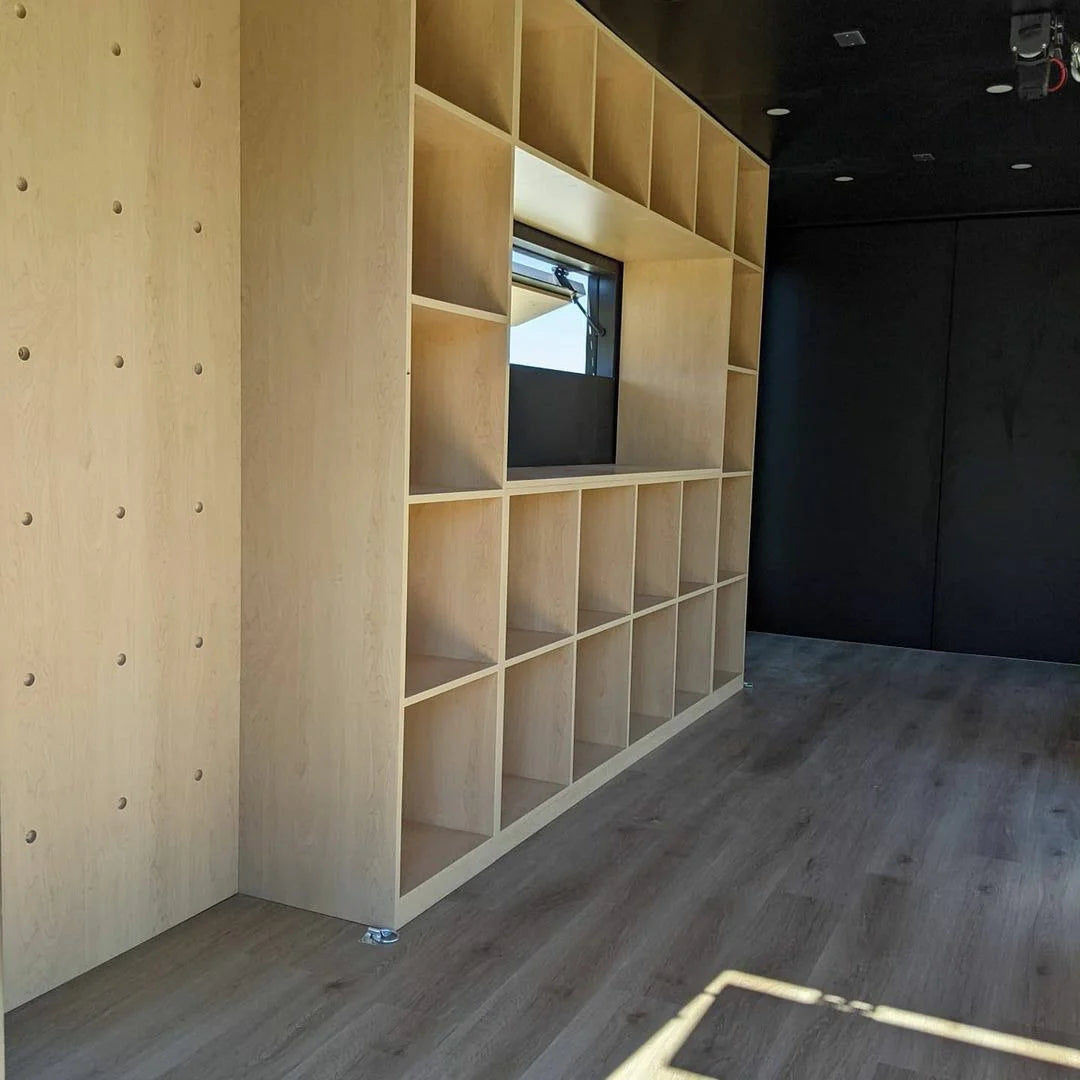 Custom 20ft Shipping Shopping Container on Wheels image 3