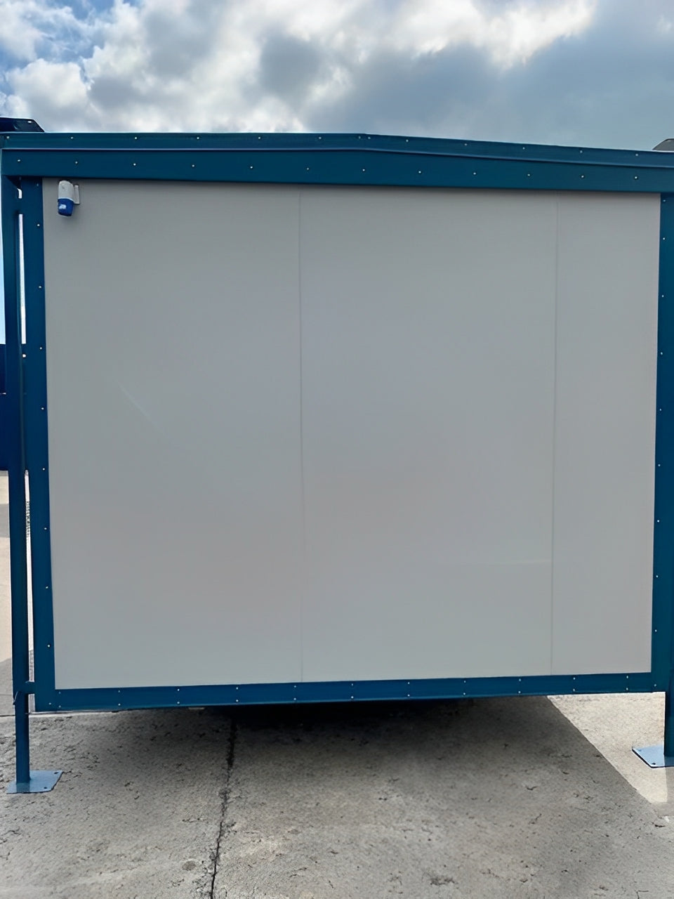 12Ft x 10Ft Jackleg Cabin (Plastisol) image 4