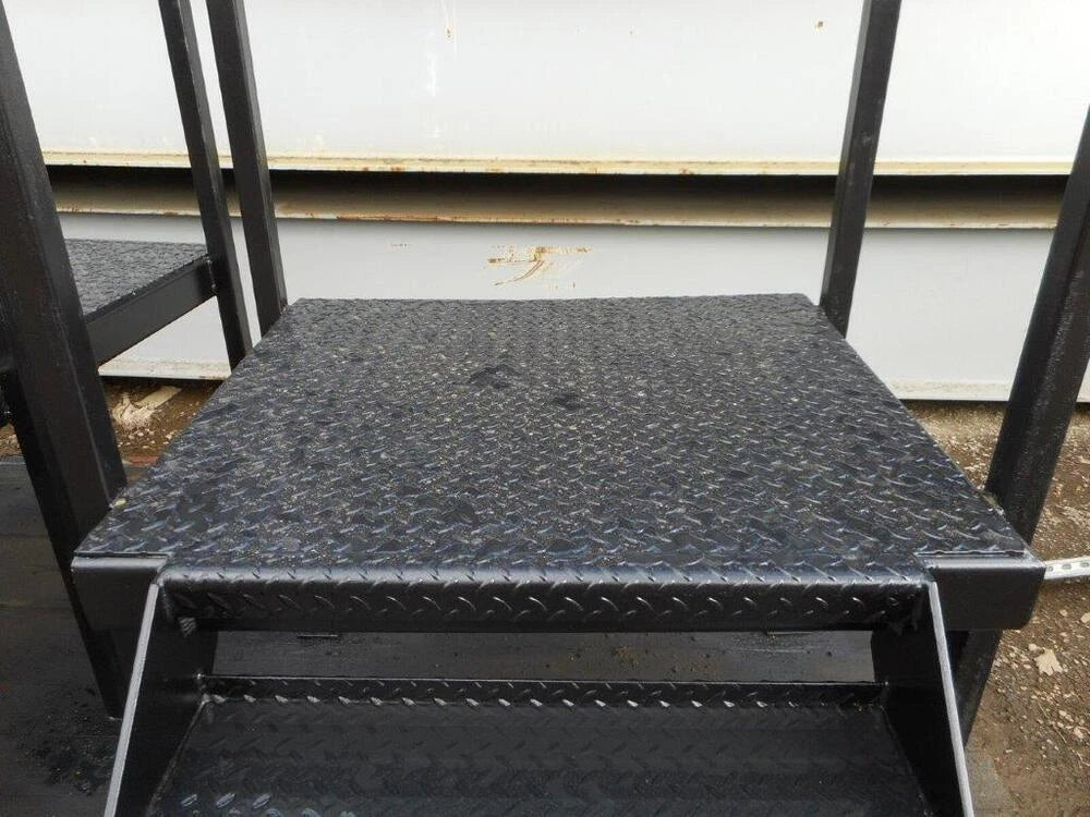 10ft Effluent Tank – 500 Gallon Plus 2 no Container Steps / Stairs / Staircase – image 6