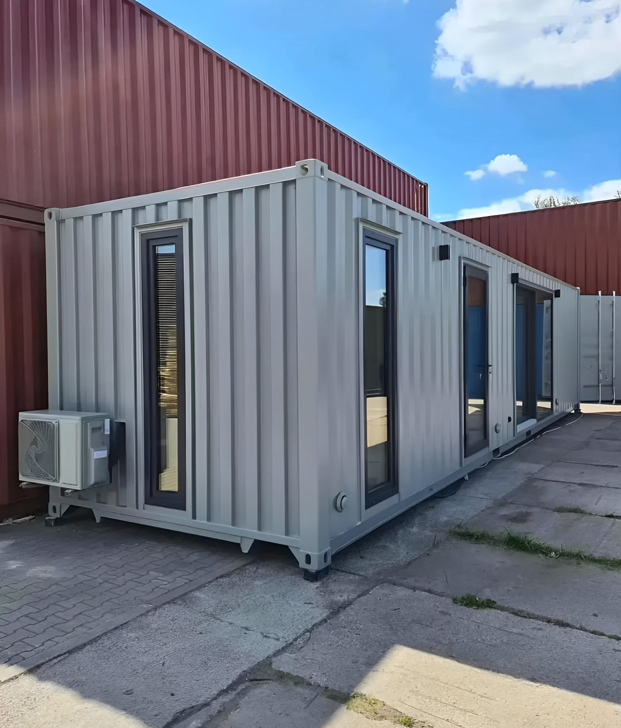 Custom 40ft Shipping Container House image 0