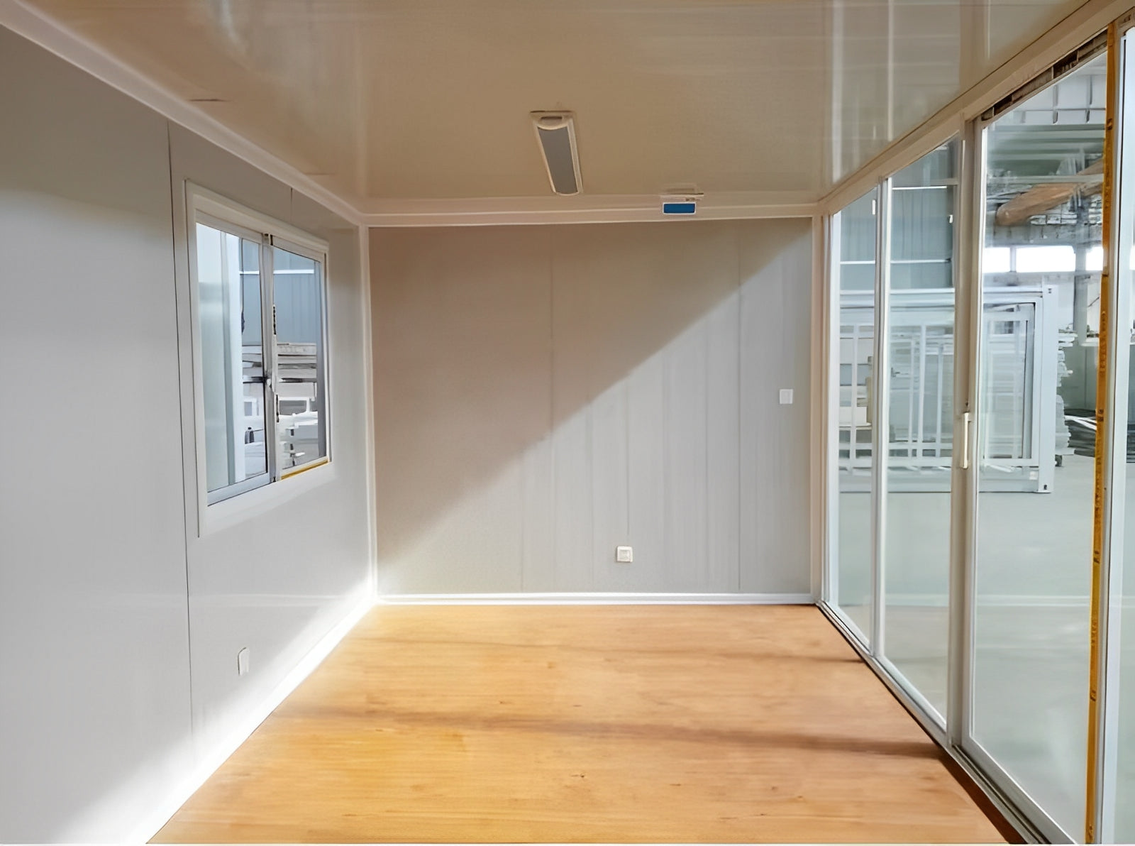 40ft Luxury Good Quality Prefab Modern Container Home image 3